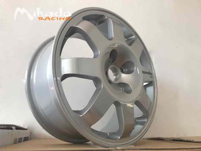 Jante Renault Clio Williams 7.25x16 Speedline Corse SL676 Ragno Silver – photo 3 sur 6