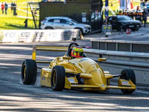 FOR RENT- Reynard Lotus historic monop...