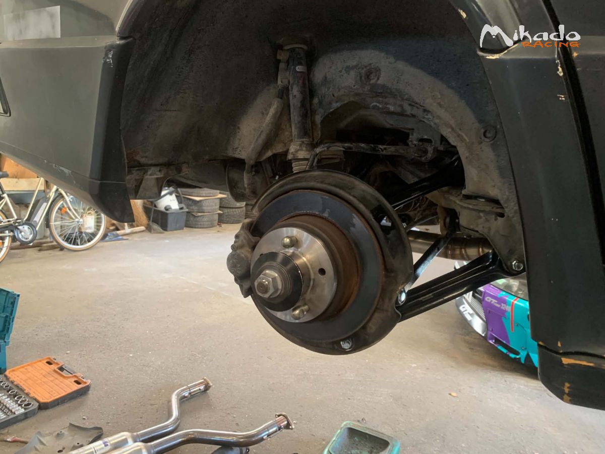 Kit conversion écrous centrale Mercedes 190E w201 W202 DTM – photo 1 sur 4