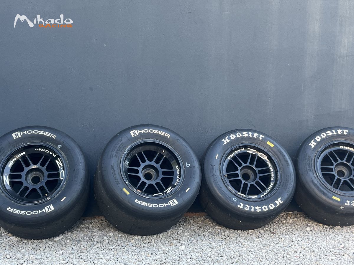 Pneu Hoosier US – photo 1 sur 3