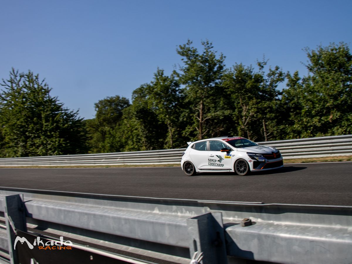 Renault Clio Cup V 2024 – photo 3 sur 4