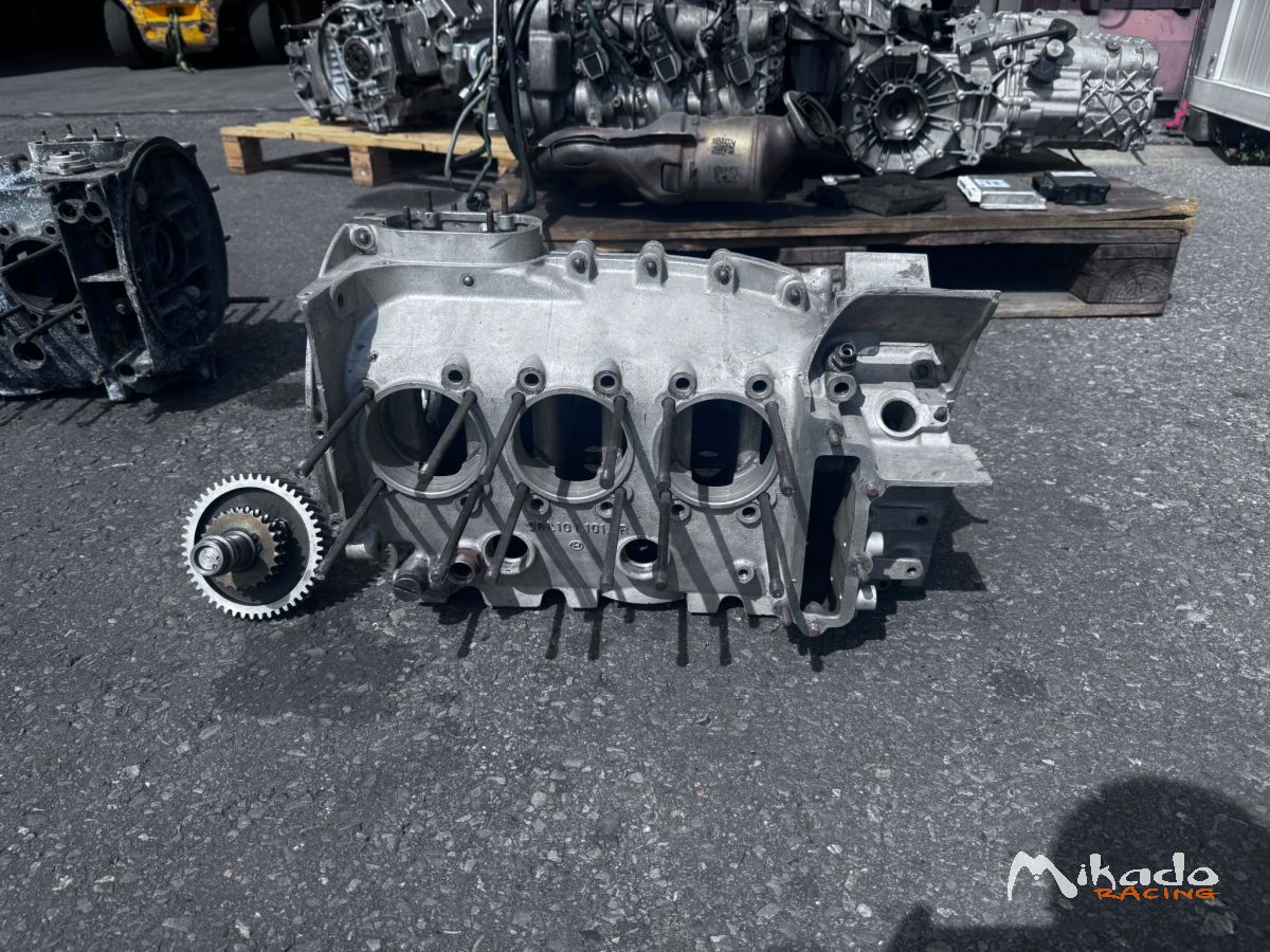 Bloc moteur Porsche 2.0 S aluminium – photo 4 sur 5
