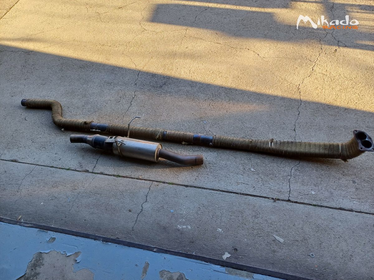 À vendre échappement Peugeot 106 GRA – photo 1 sur 2