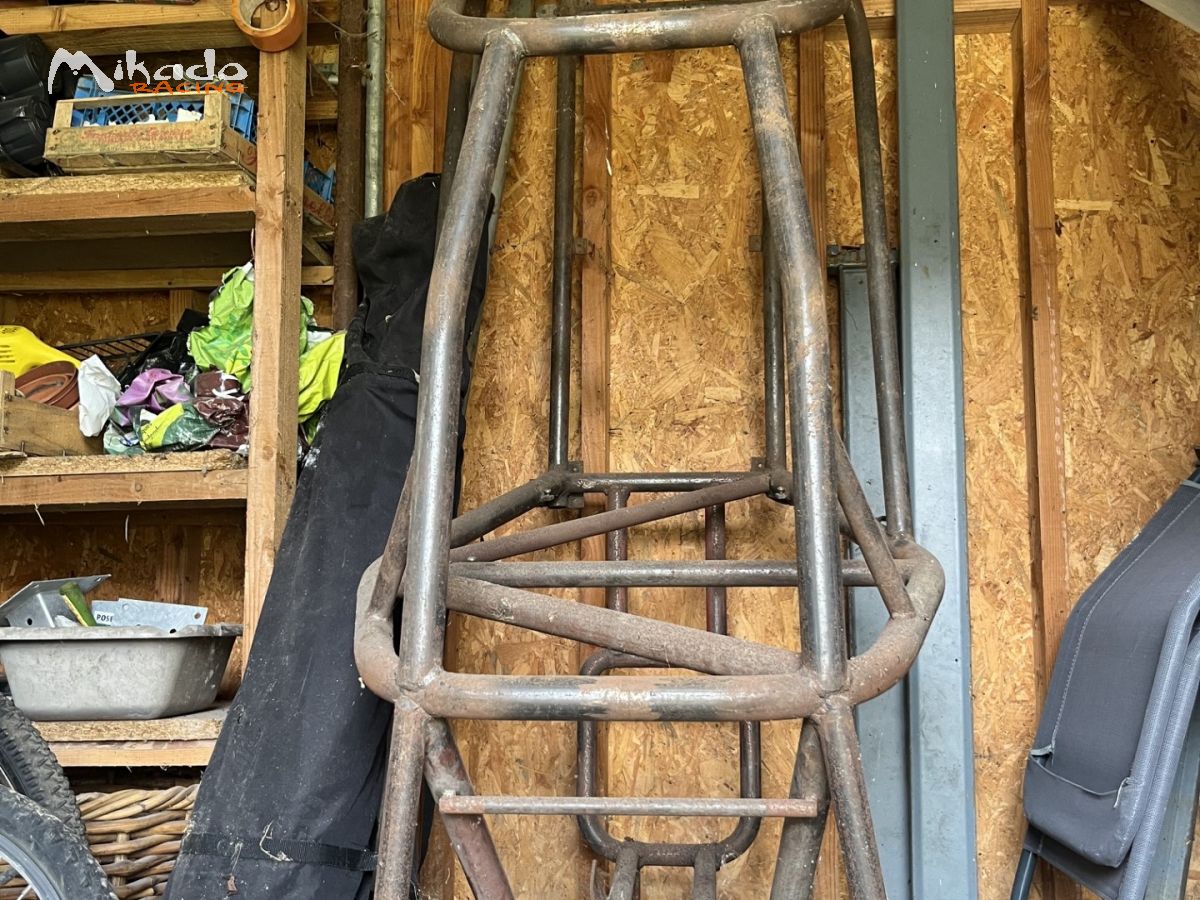 Chassis PRM neuf jamais monté avec train roulant et coque. – photo 2 sur 6
