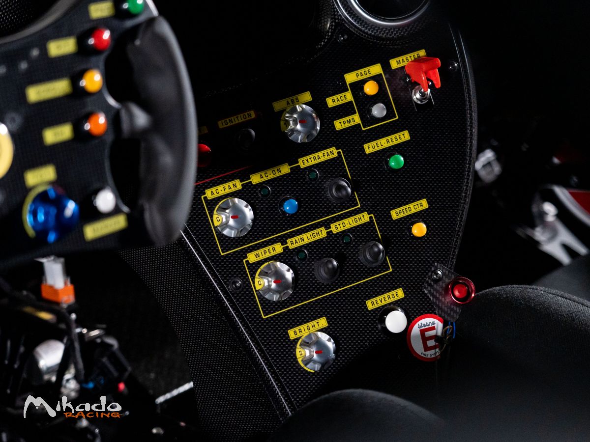 Ferrari 488 Challenge Evo 3.9 V8 670 – 1°MAIN FRANÇAISE / Révisée / Lot de bord dispo – photo 6 sur 6