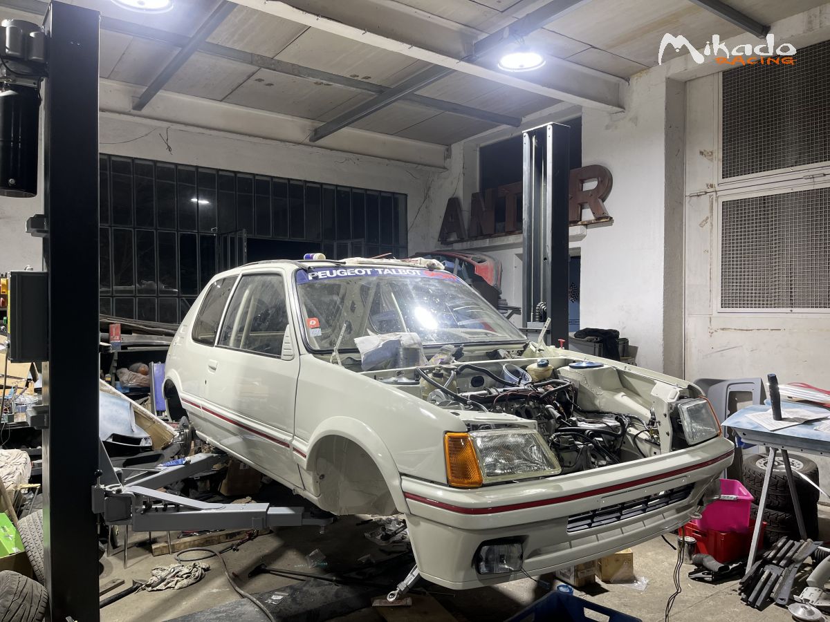 205 gti 1600 gra – photo 1 sur 4