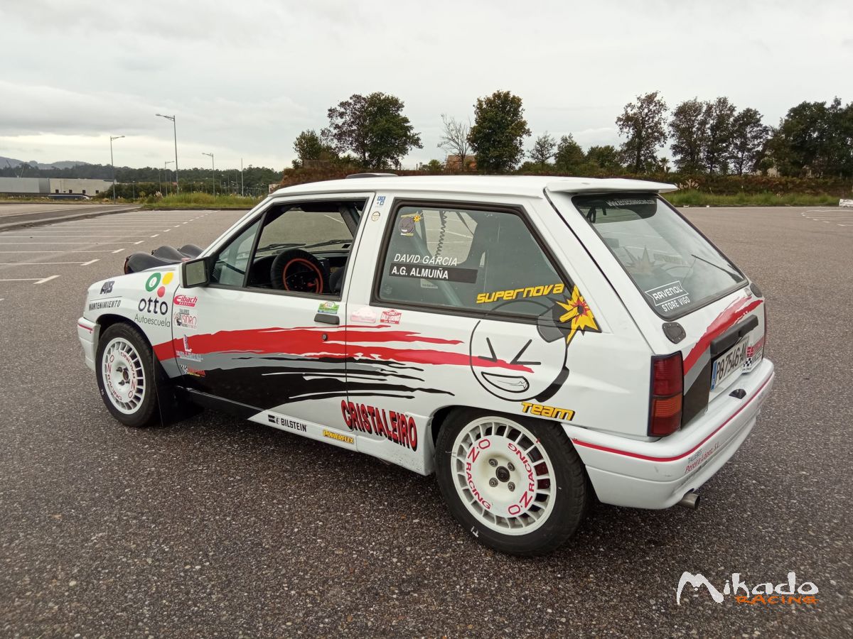 Opel corsa A gsi – photo 3 sur 5