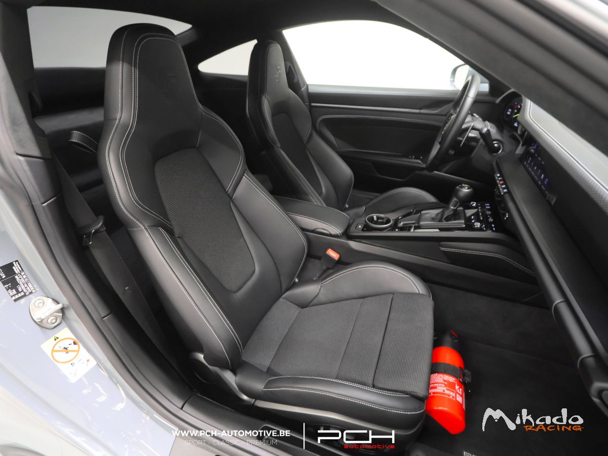 PORSCHE 992 GT3 Touring 4.0 510cv PDK - TOP Configuration ! - 11.700 Kms - 2024 – photo 4 sur 6