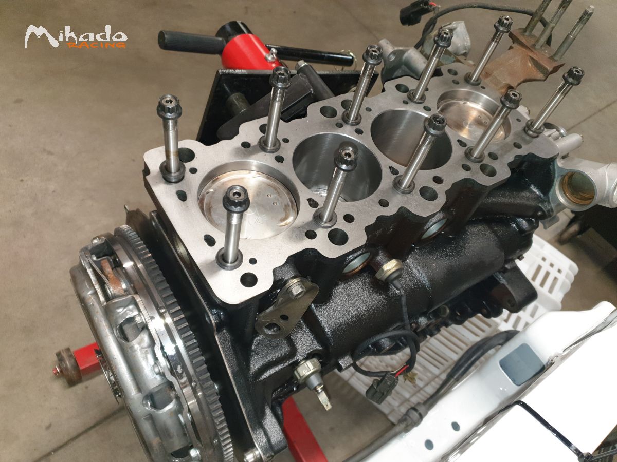 Moteur Mitsu Lancer évo 7-8 – photo 2 sur 5