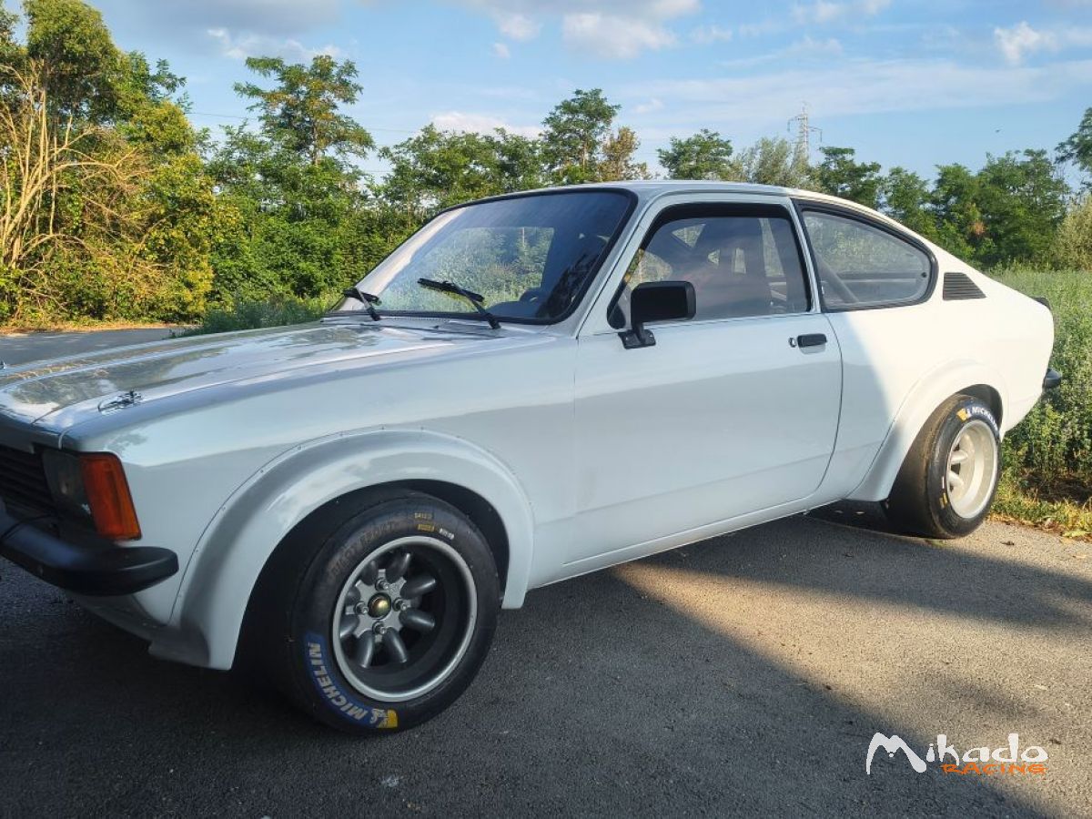 Opel Kadett GT/E 2.0 Gr 2 Groupe 2 – photo 1 sur 6