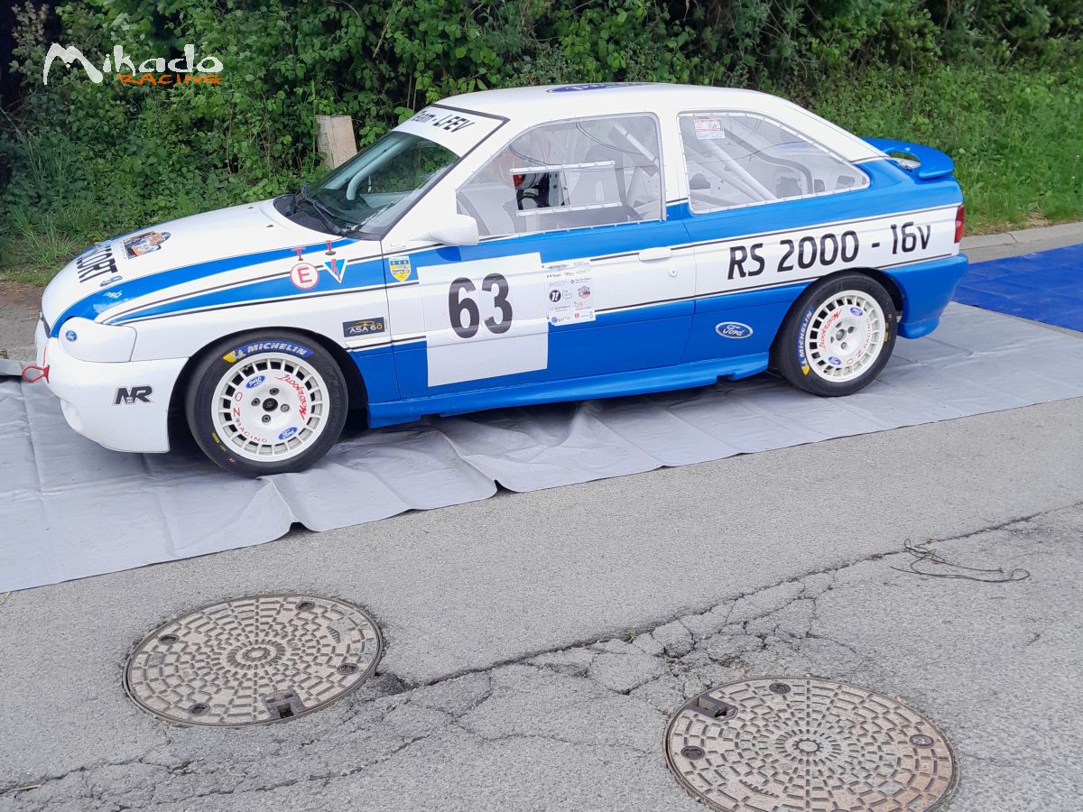 Ford – photo 1 sur 3