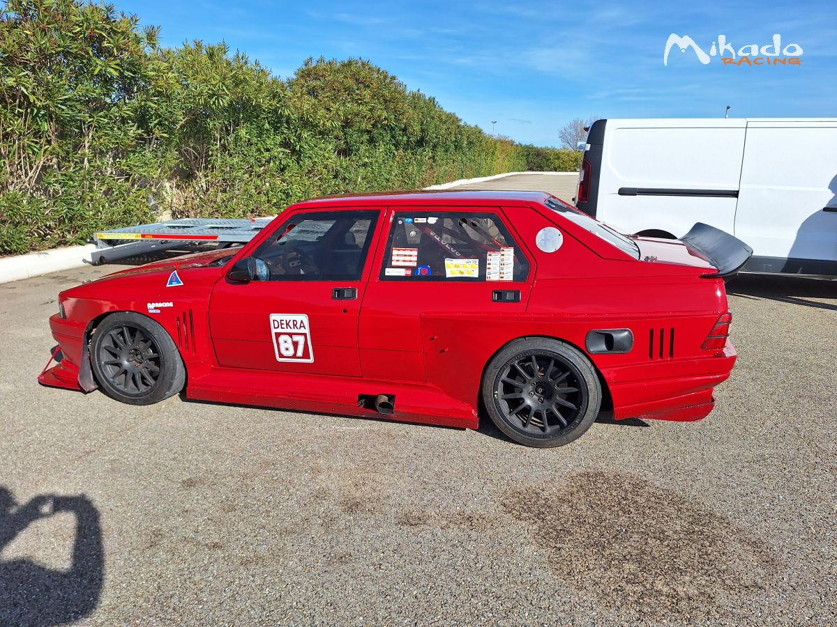 Alfa romeo 75 groupe A ex jolly club replica imsa 3,2 V6 – photo 2 sur 5