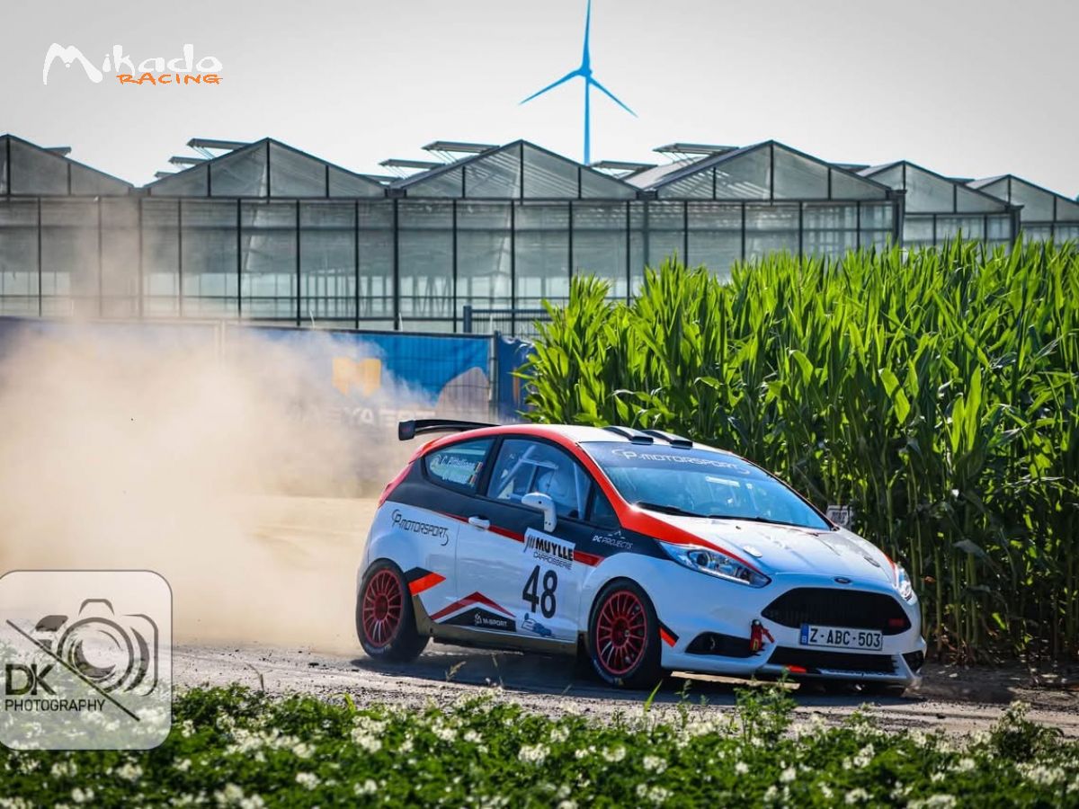 Fiesta r200 voiture neuf! – photo 1 sur 6
