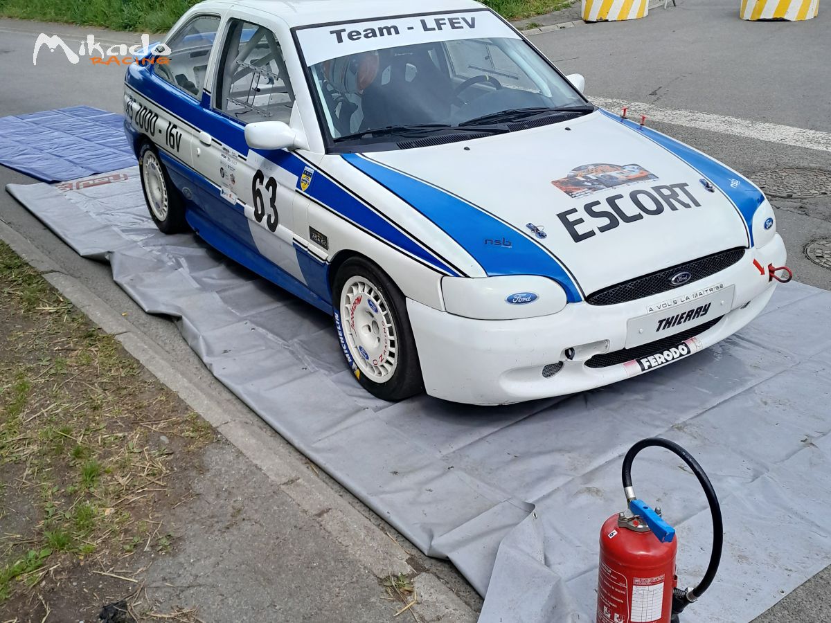 Ford – photo 3 sur 3