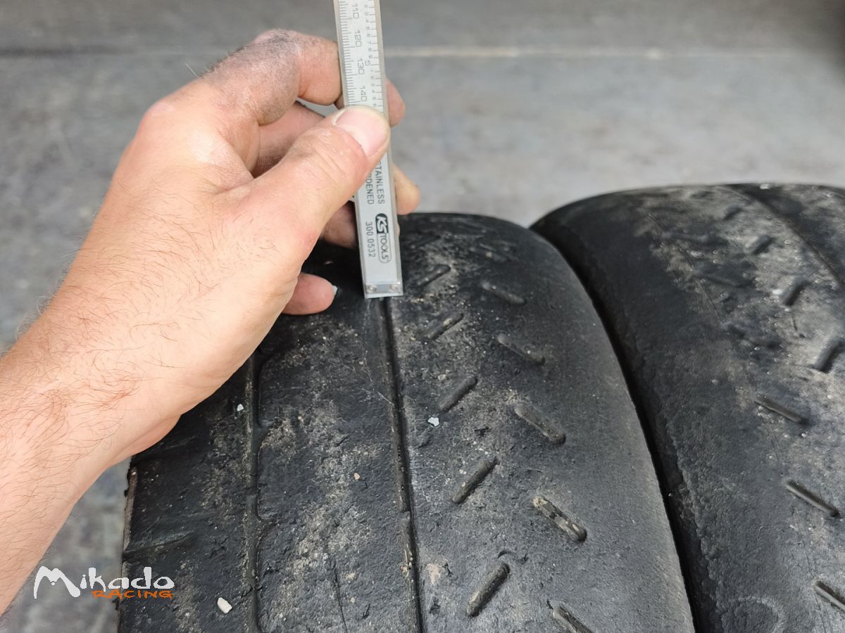 4 Michelin R11 19 60 16 – photo 2 sur 4