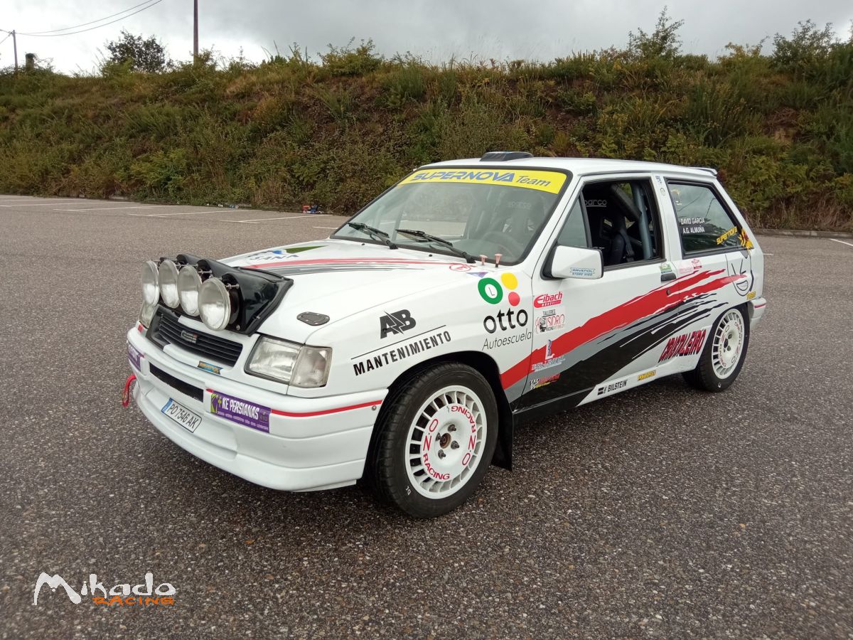 Opel corsa A gsi – photo 1 sur 5
