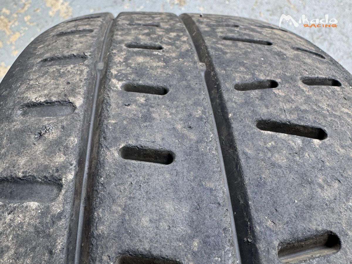 Pneu Pirelli RK5 15” – photo 2 sur 3