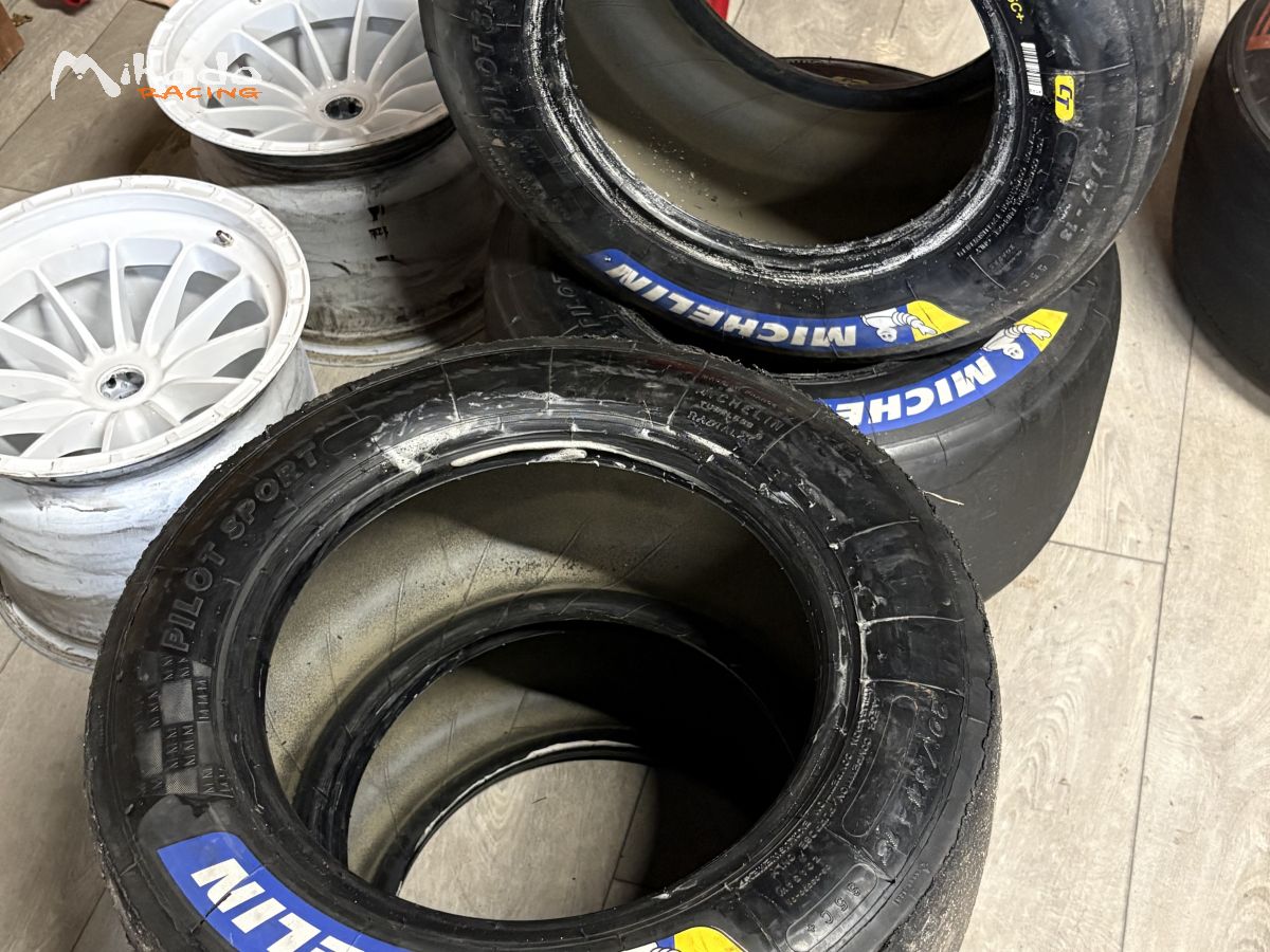 Pneu Michelin sc5+ – photo 1 sur 3