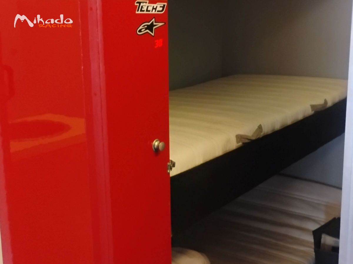 Semi remorque : Hayon à colonne, double étage, chambre et salle d – photo 3 sur 6
