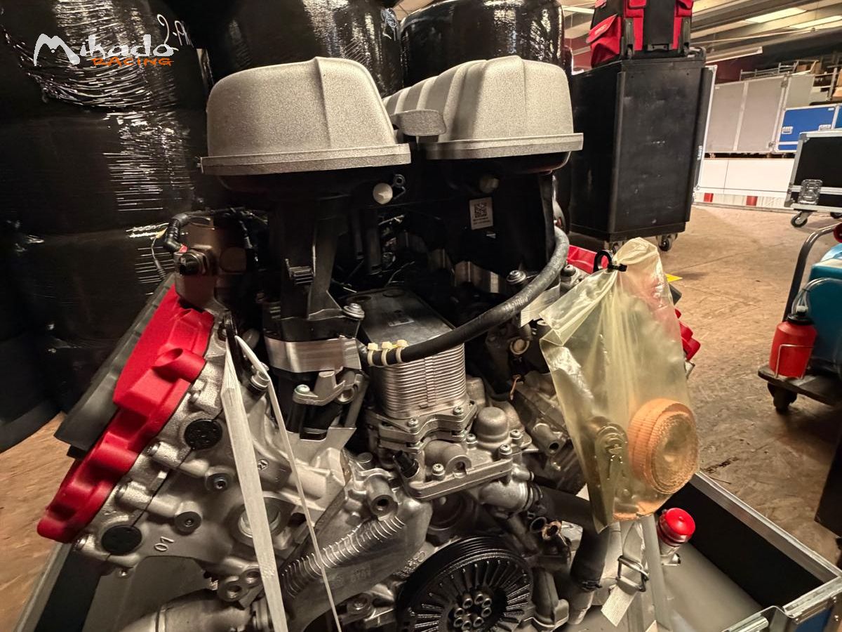 Moteur Audi R8 V10 – photo 2 sur 4