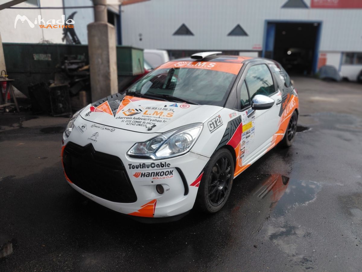 VEND DS3 F2015 ENTIERE OU SANS MOTEUR BOITE – photo 1 sur 6