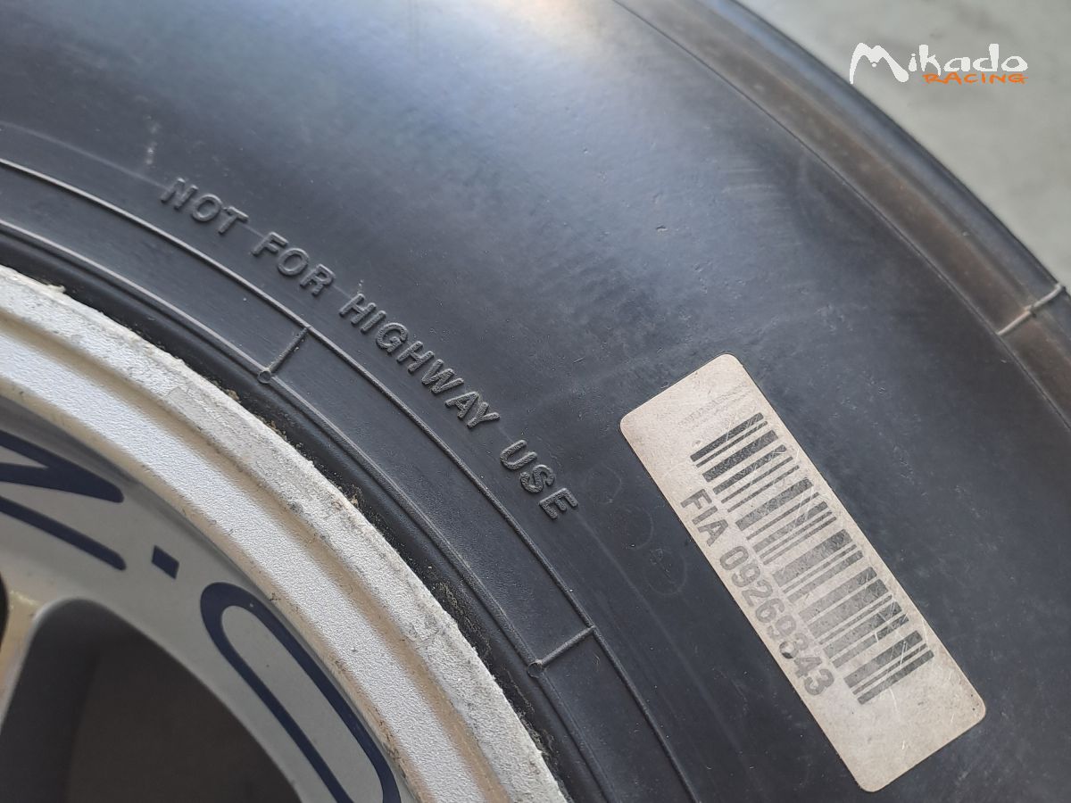 Authentique roue avant de Williams F1 FW23 de 2001 – photo 2 sur 4