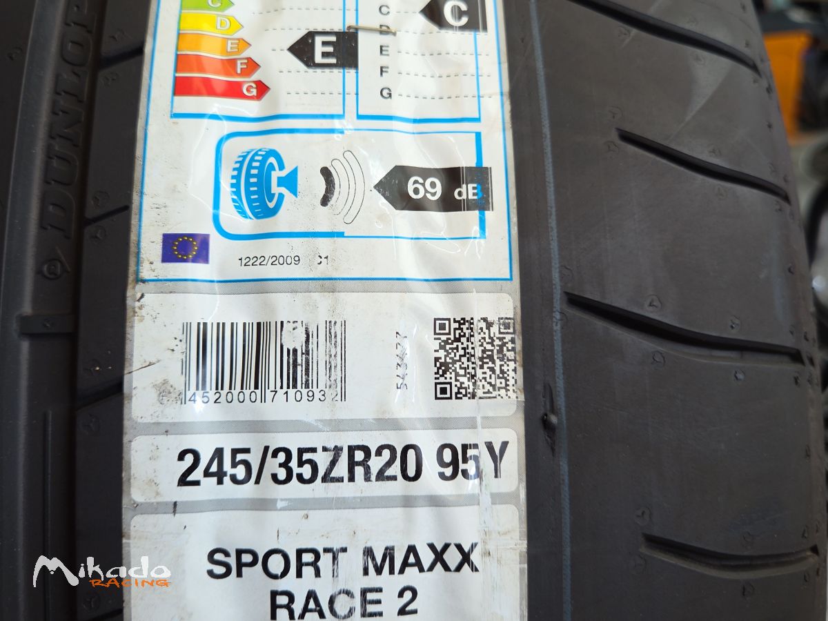 PNEUS PORSCHE SERIE – photo 2 sur 3