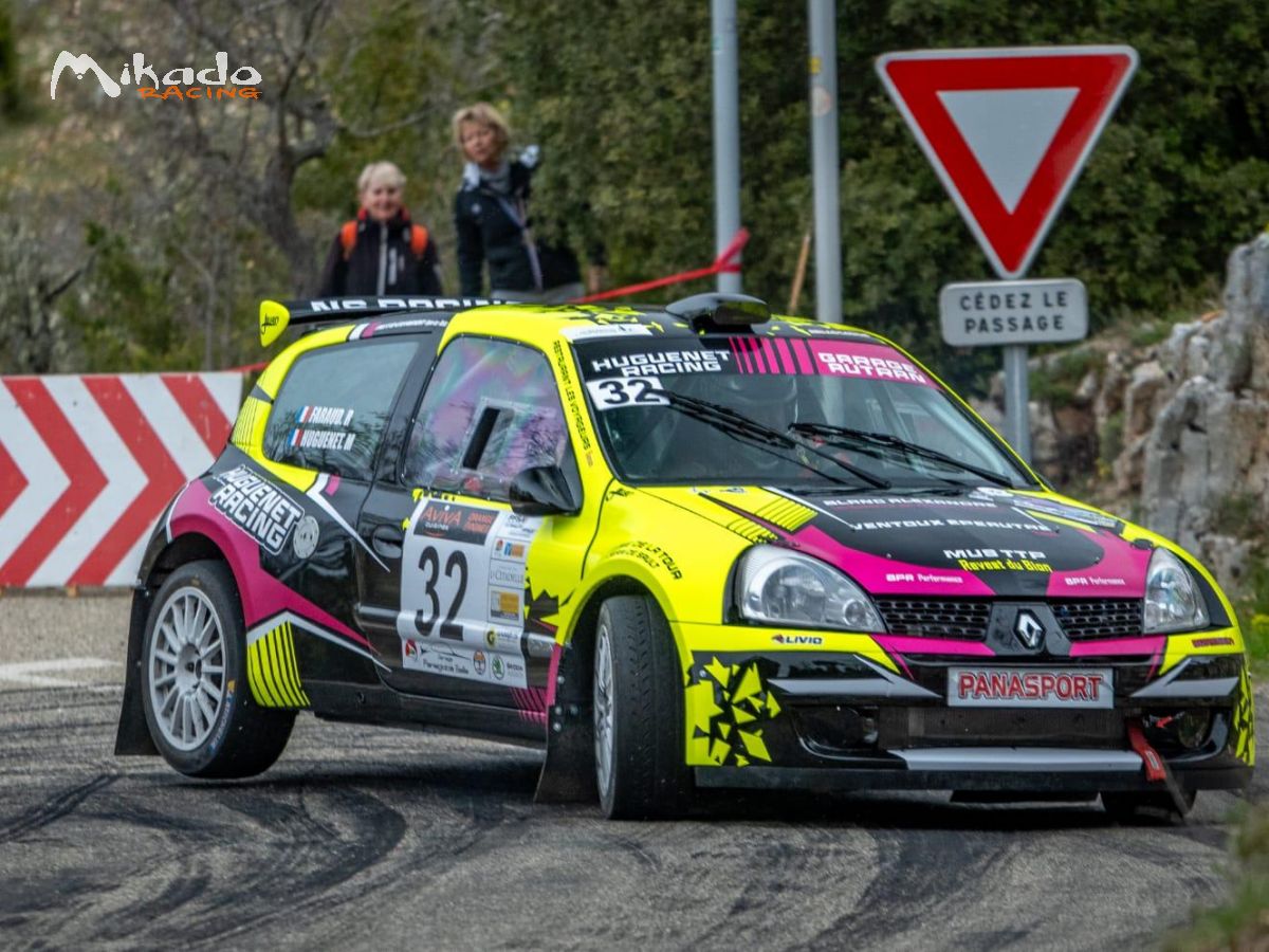 Clio 2 f2000 – photo 1 sur 5