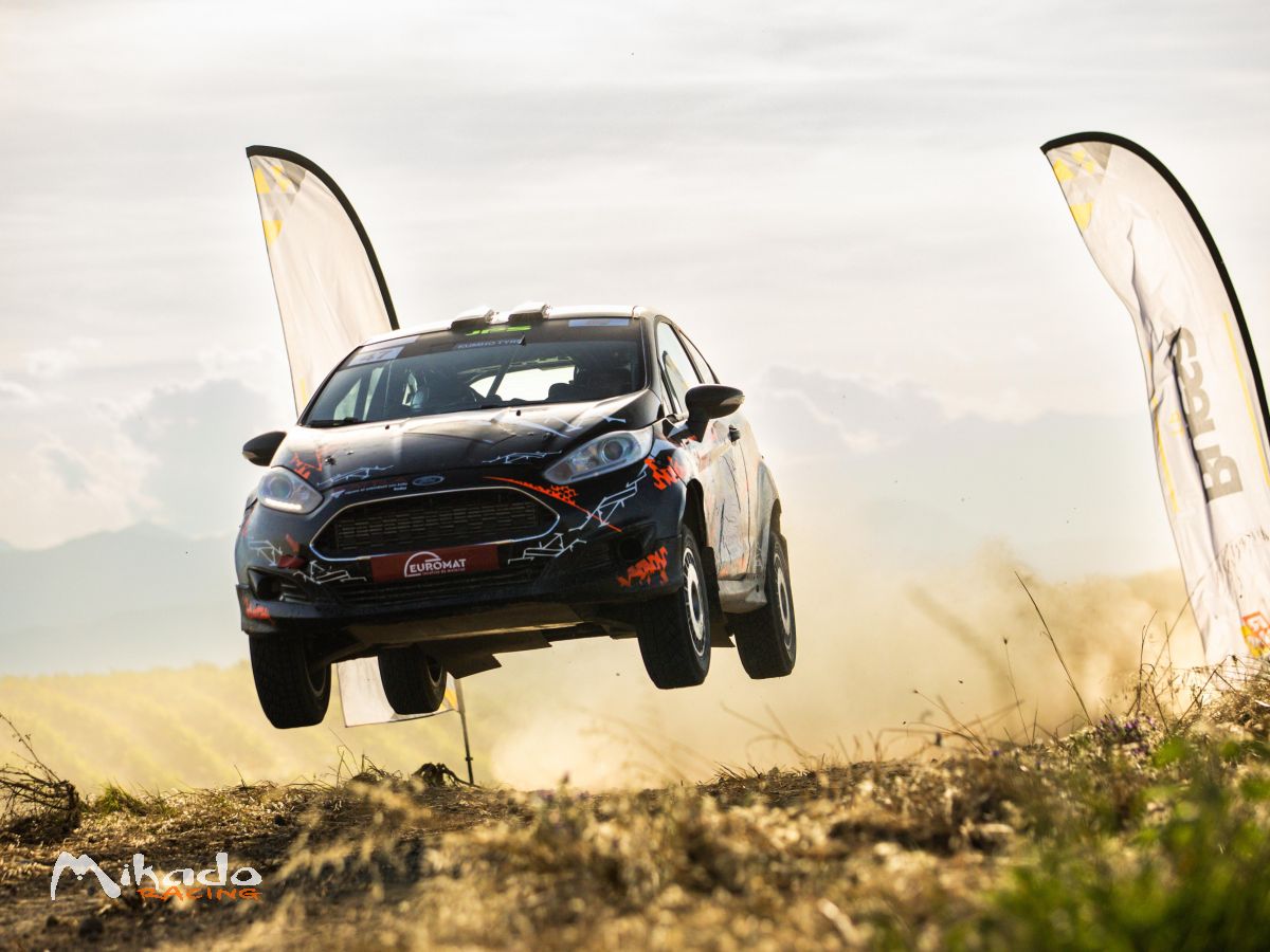 FORD FIESTA R2T – photo 1 sur 5