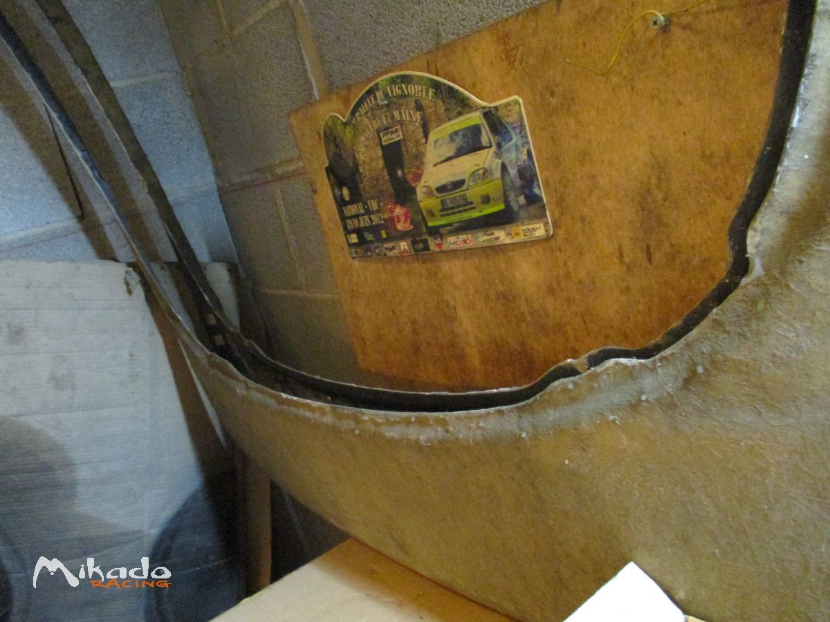 Moule de malle arriere Toyota celica Carlos Sainz – photo 3 sur 3