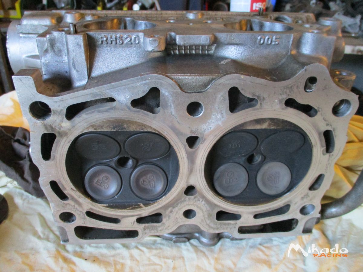 Culasse RA SUBARU GT 1996 – photo 2 sur 2