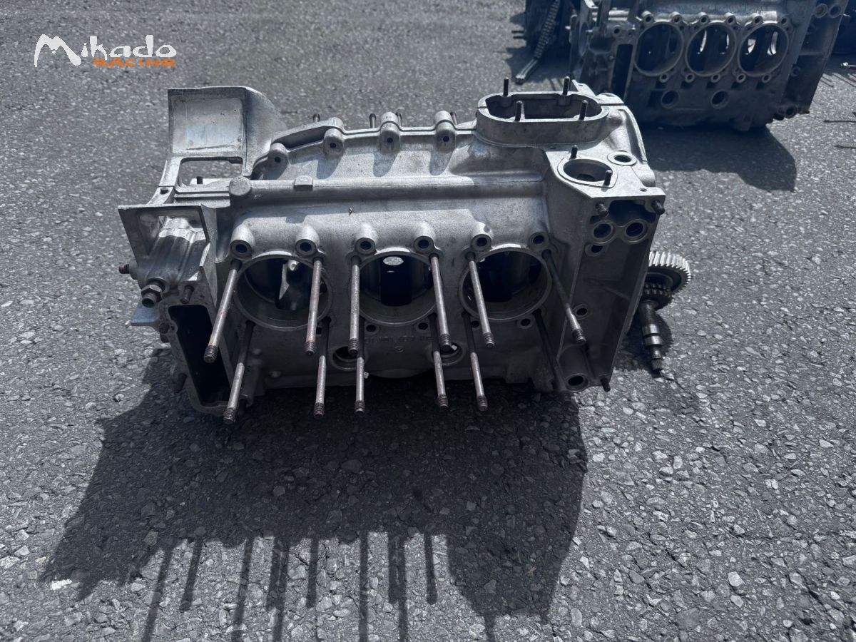 Bloc moteur Porsche 2.0 S aluminium – photo 2 sur 5