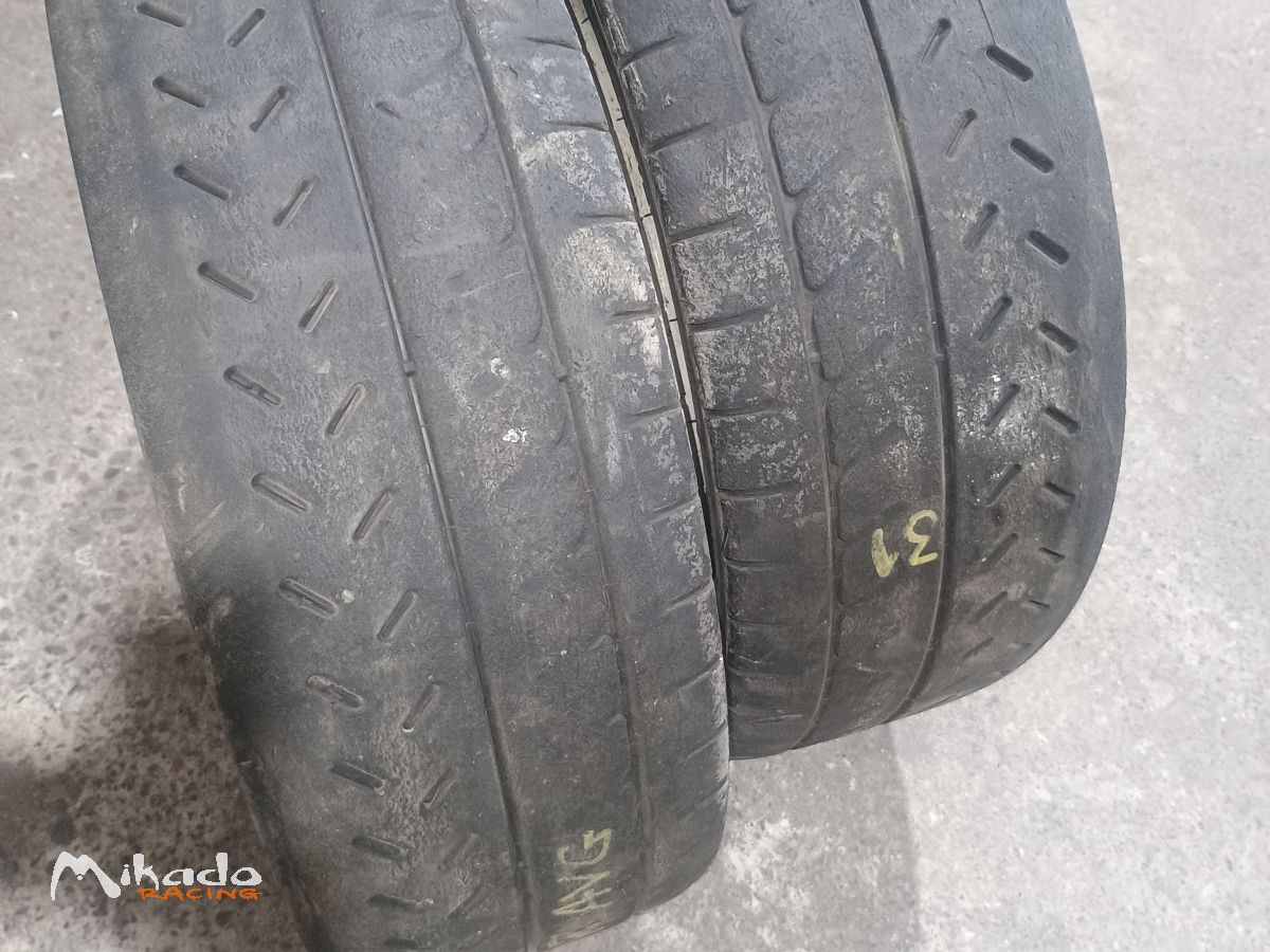 Vends pneus r31 et r21 – photo 1 sur 4