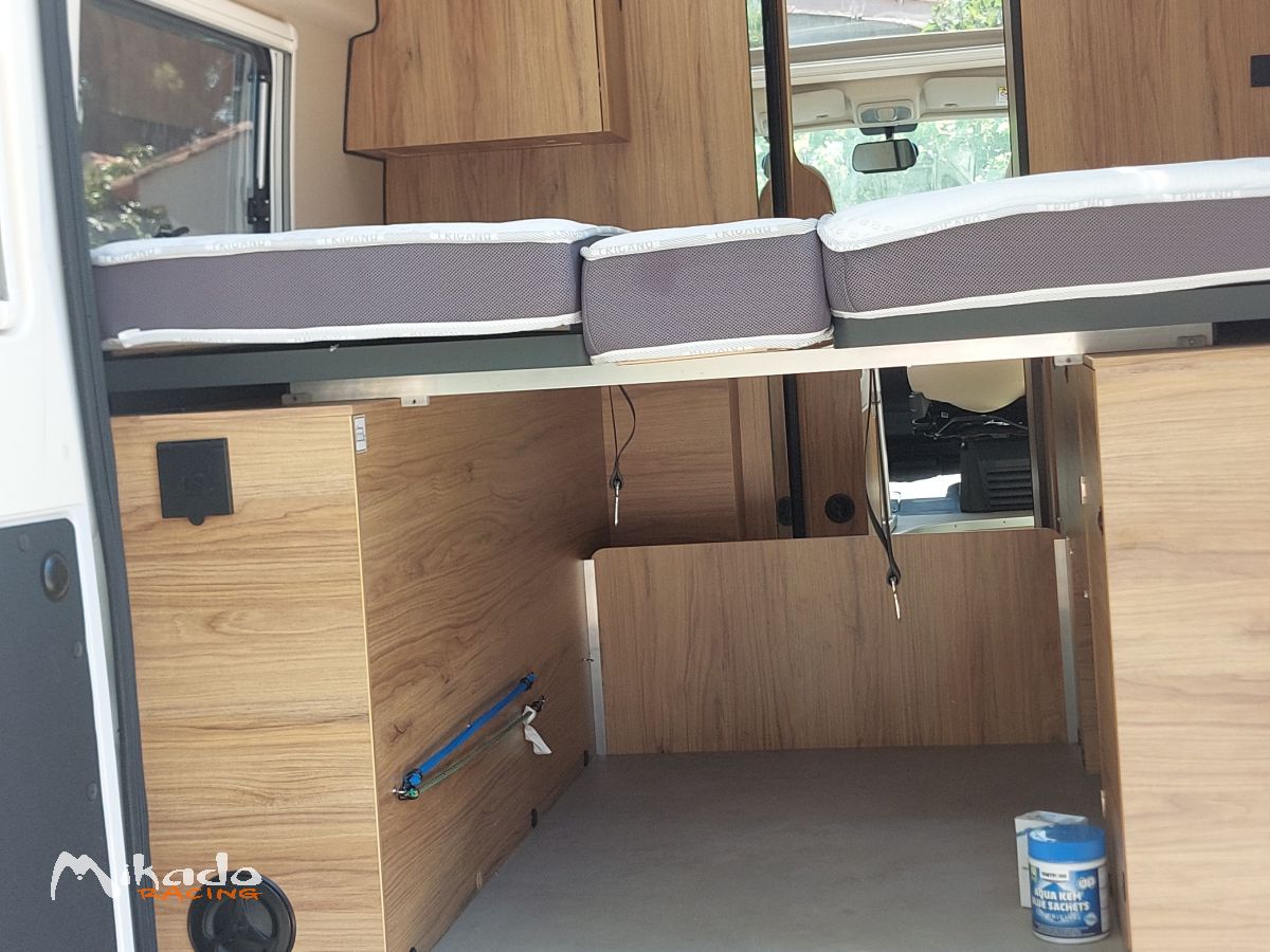 CAMPING CAR – photo 6 sur 6