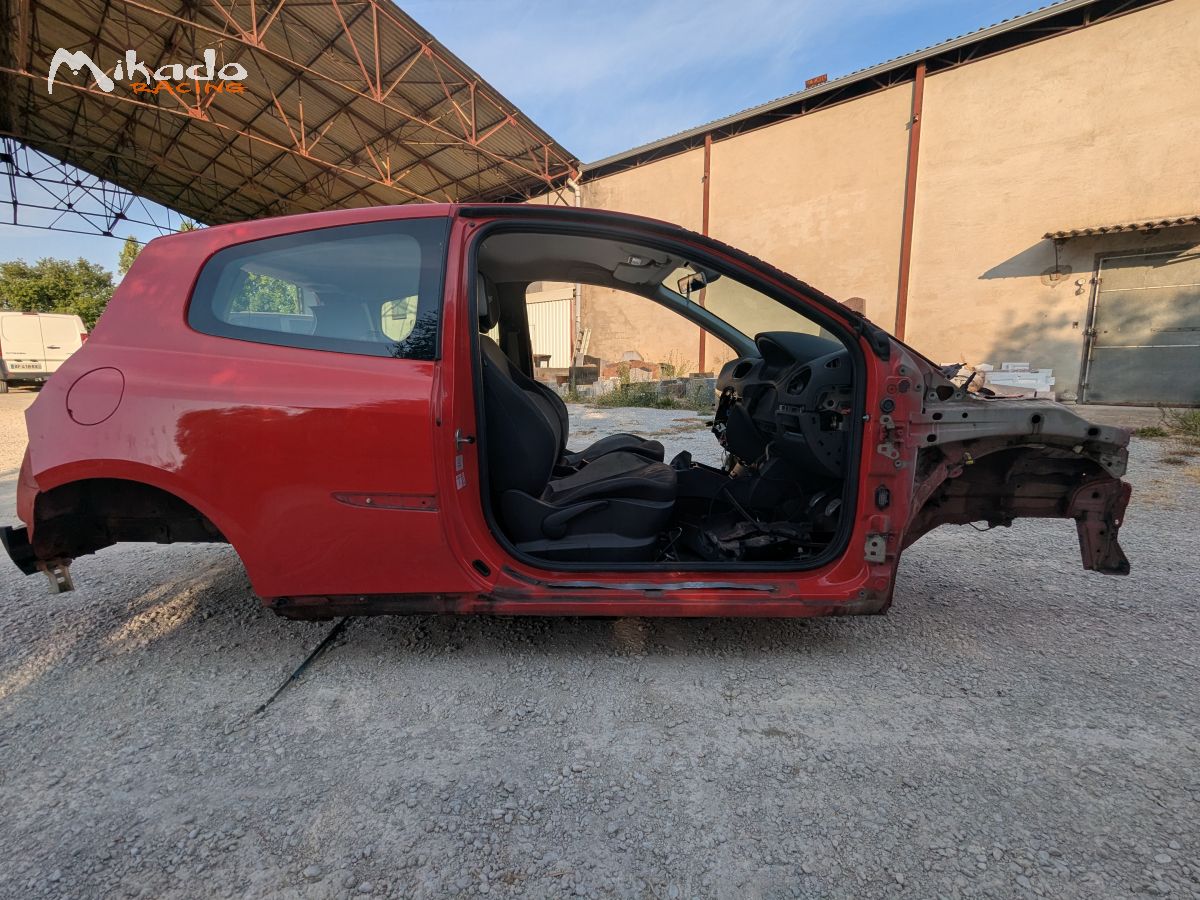 🏁 Caisse / Châssis Renault Clio III RS 200 – Base idéale Rallye / Circuit / F2000 / R3 🏁 – photo 1 sur 6
