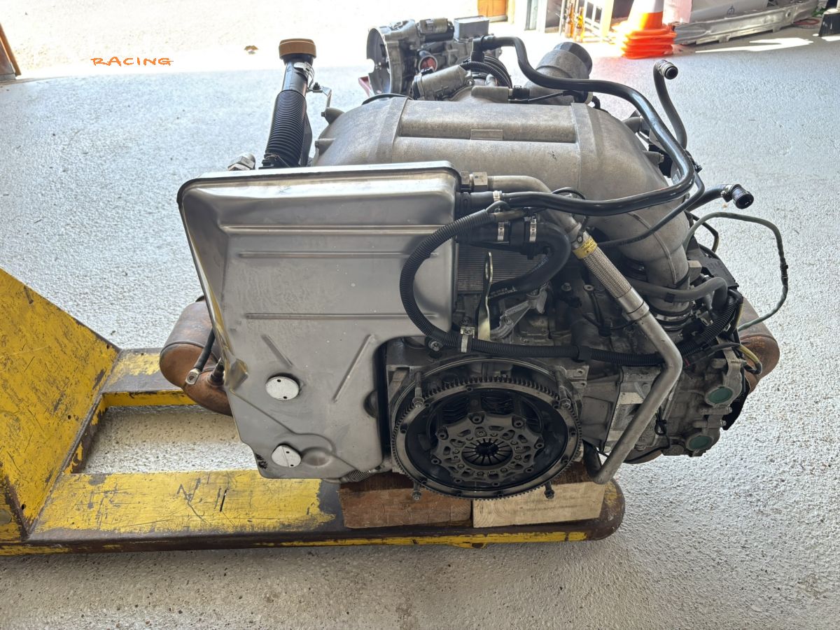 Moteur 3.8 991 cup phase 1 – photo 4 sur 6