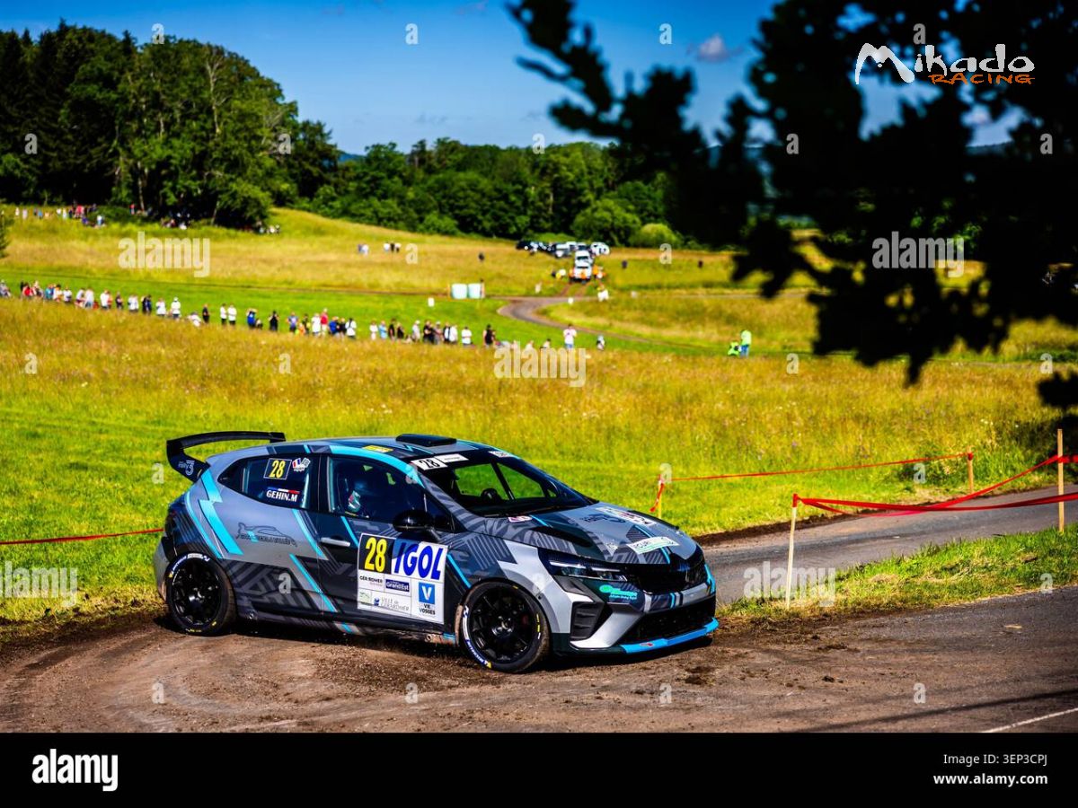 CLIO RALLY 3 – photo 1 sur 6