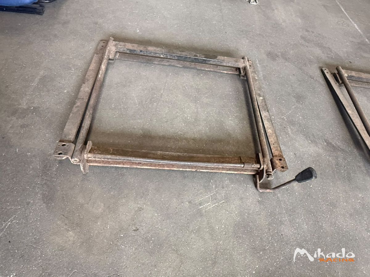 Consoles de sièges inclinables Recaro pour Porsche 911 et 912 – photo 5 sur 6