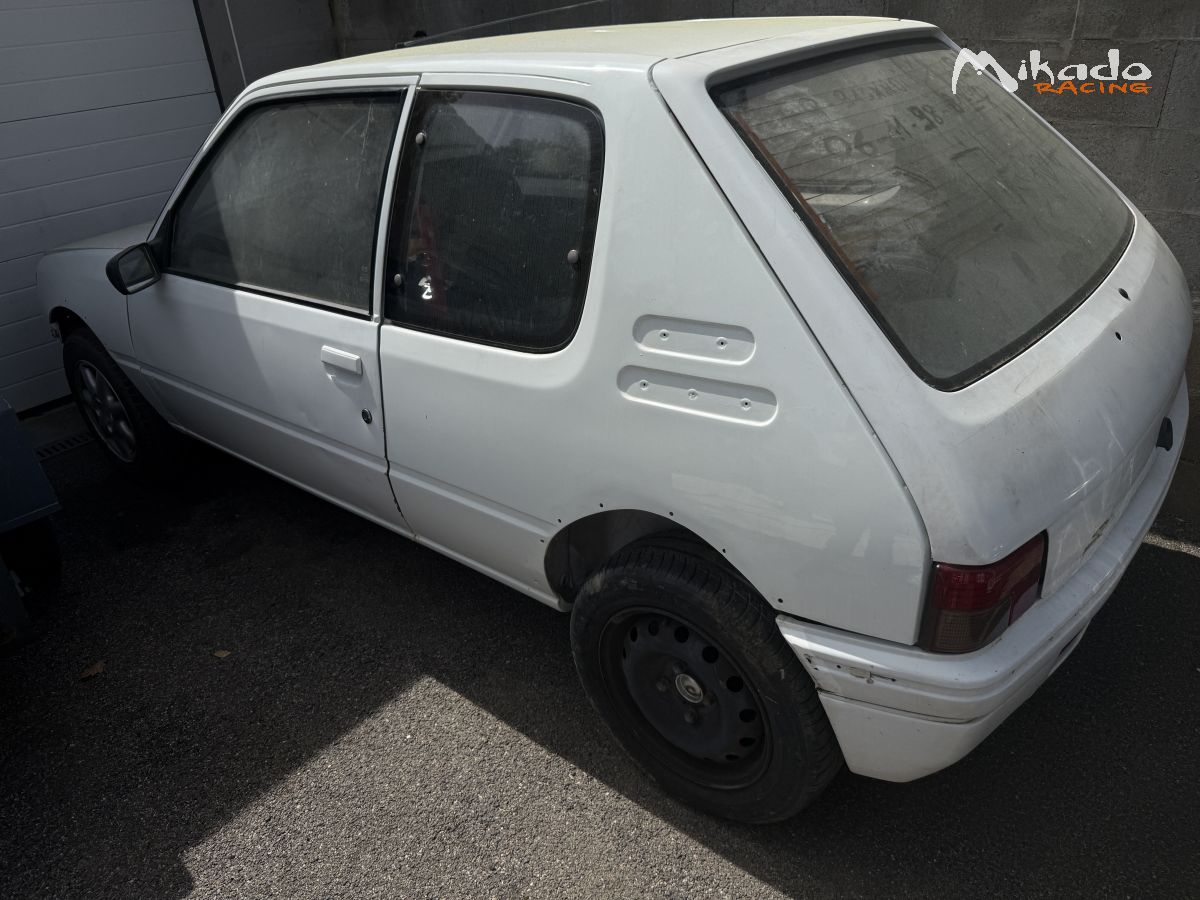 205 RALLYE – photo 2 sur 6