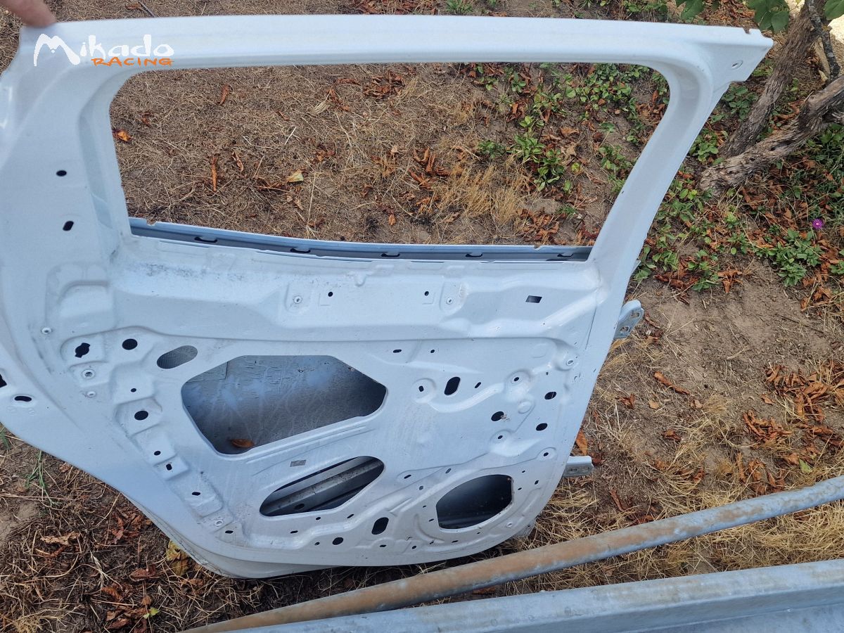Porte clio 5 – photo 2 sur 4
