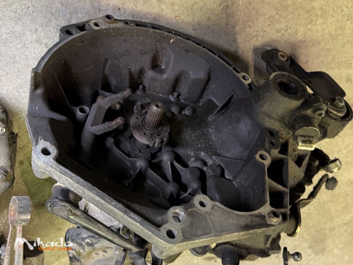 Boîte de vitesses MA PSA – Peugeot 106 / 205 / Citroën Saxo – – photo 2 sur 2