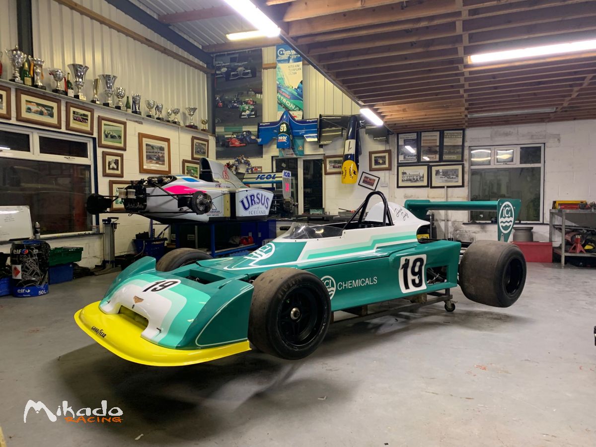 Chevron B42 F2 ICI car – photo 1 sur 5