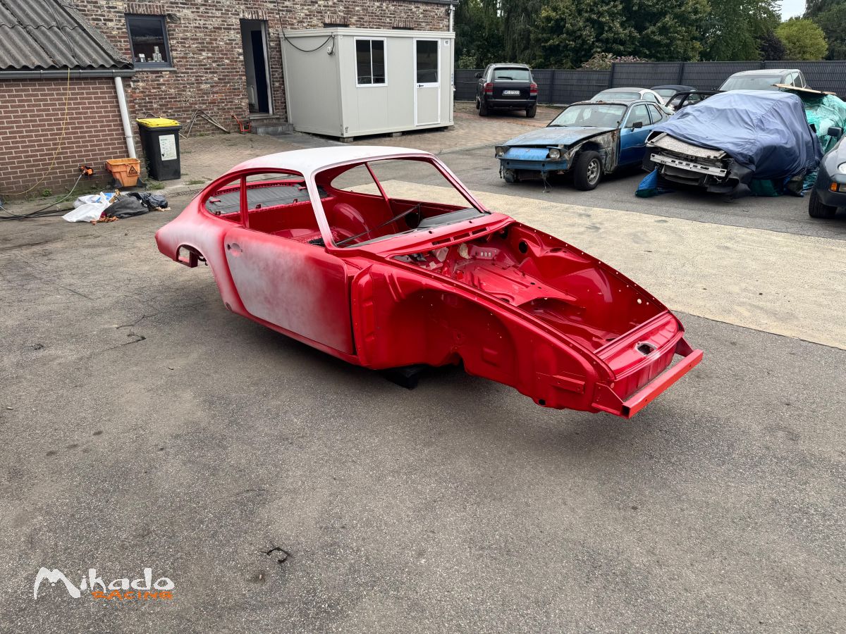 Caisse nue Porsche 911 2.0 1966 entièrement restaurée – photo 1 sur 6