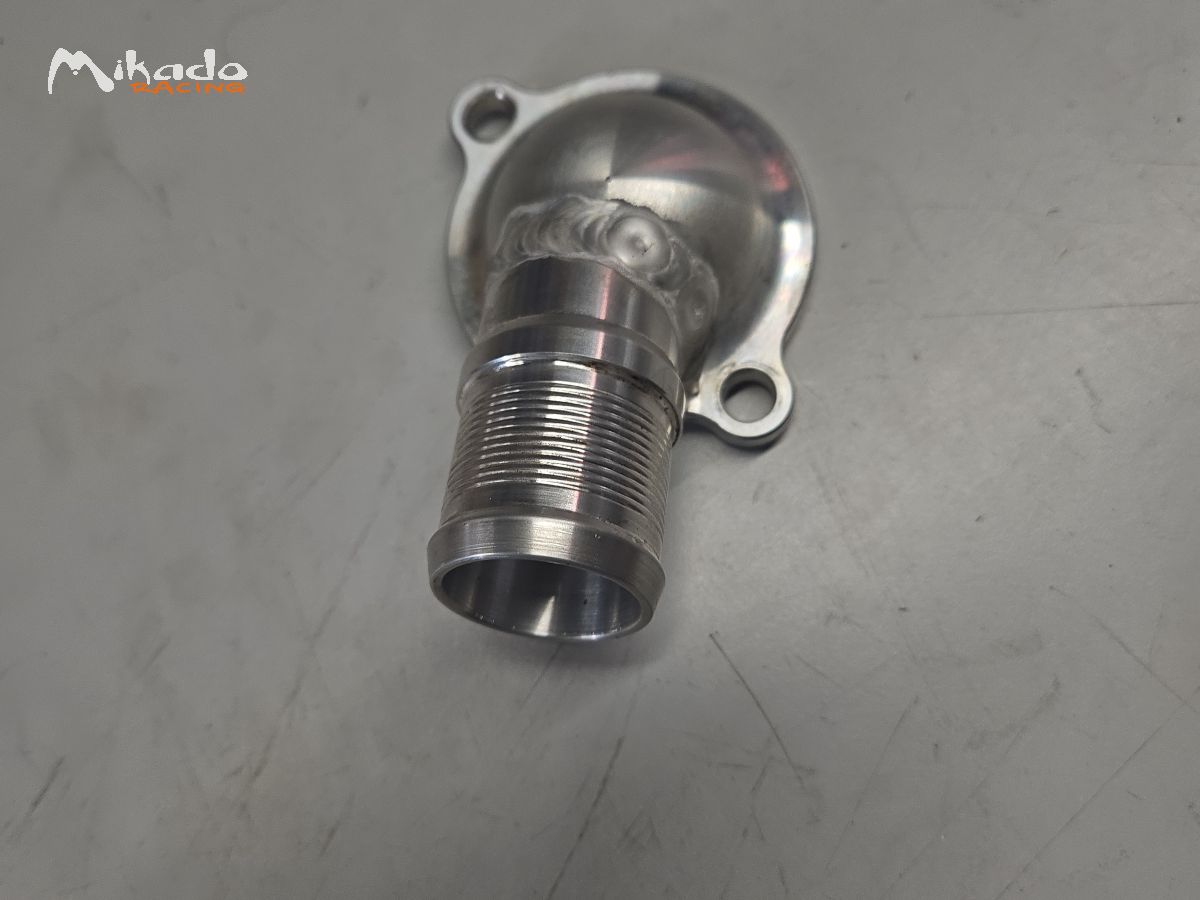 Pipe d eau av moteur xu. – photo 1 sur 2