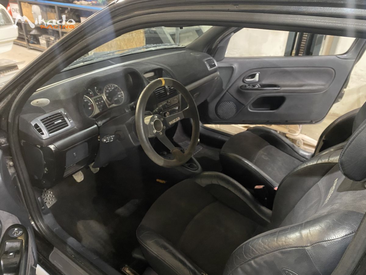 Renault Clio Sport 172 – photo 4 sur 6