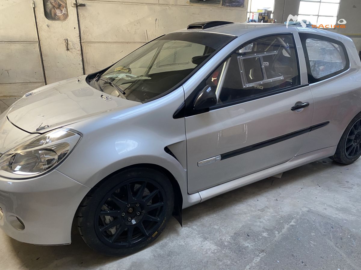 Clio f2000 – photo 3 sur 5