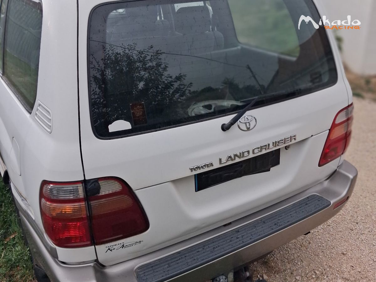 VDS TOYOTA HDJ 100 ACCIDENTE – photo 3 sur 5