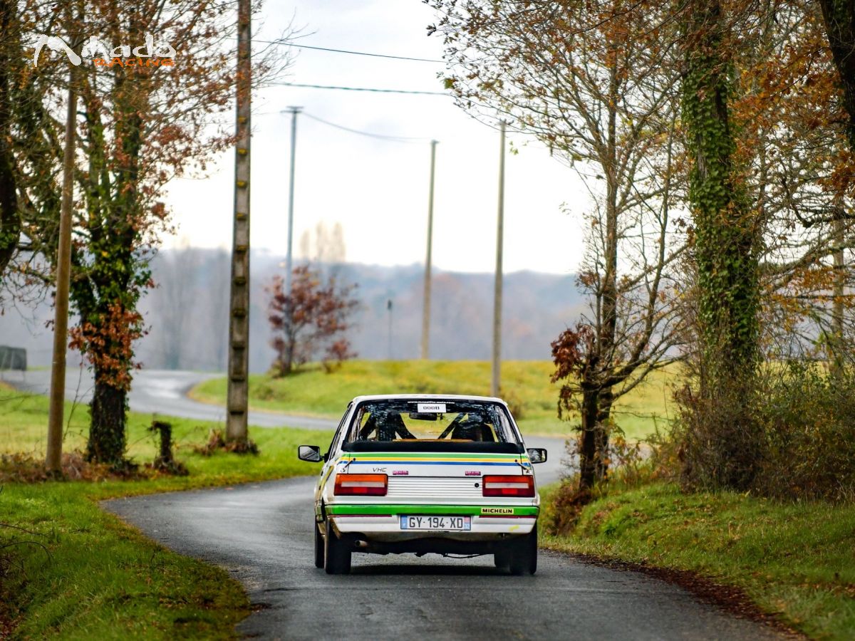 Peugeot 309 GTI phase 1 – photo 3 sur 4