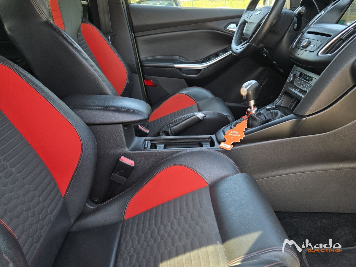 Ford focus mk3 ST 2l 250cv de 02/2018 – photo 5 sur 6