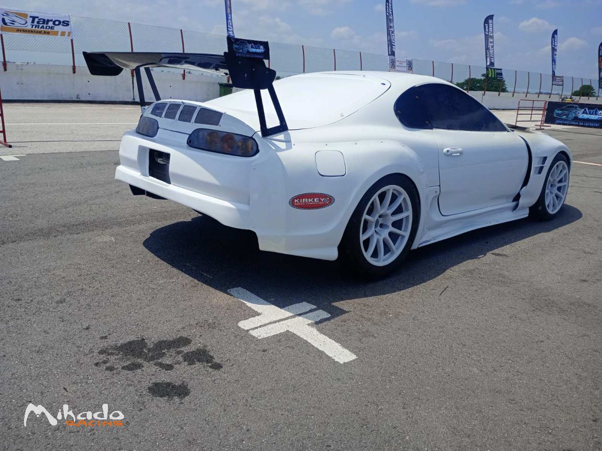Toyota Supra MK4 Race Car – photo 2 sur 5